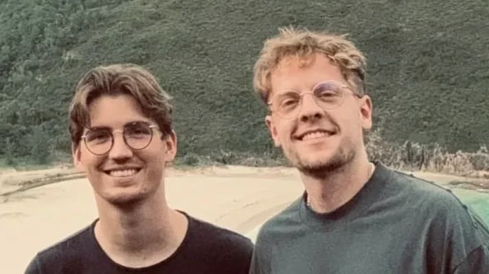 Niclas Ondrak and Pascal Lengauer, co-founders of PaperFrame•7